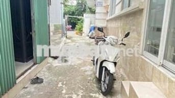 cho thuê nhà hẻm ba gác 2pn 2wc có máy lạnh, thành thái