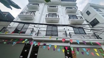 BÁN NHÀ ĐÔNG LA -HOÀI ĐỨC- 30M-5 TẦNG-4.3 TỶ -Ô TÔ ĐỖ CỔNG 