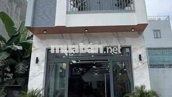 Bán nhà 1 trệt 1 lầu SHR gần KCN dân cư đông đúc