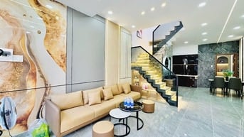 Nhà đang cho thuê 35Triệu/tháng cần bán 5.2Tỷ ngay Nguyễn Phúc Nguyên