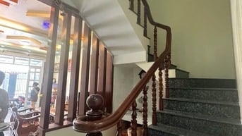 bán gấp nhà mặt tiền tp bến tre giá 3 tỷ 