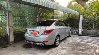 Hyundai Accent 2012 1.4 MT - 160000 km