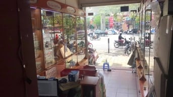 NGUYỄN ĐÌNH CHIỂU- NHÀ HIẾM- NGÕ THÔNG- Ở NGAY.