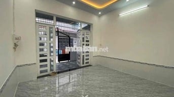 Cho thuê nhà trệt nguyên căn mới 4,5x18,5m 2phòng hẻm Hoàng Quốc Việt