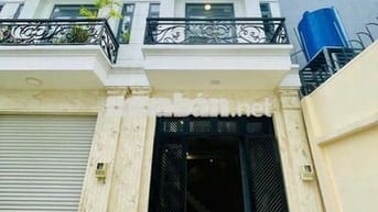 Cho thuê nguyên căn  1 trệt 3 lầu 5pn 5wc nhà mới full nội thất
