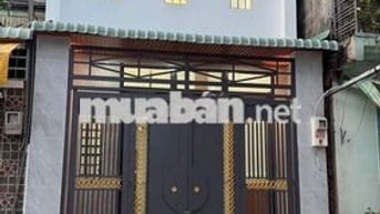 bán nhà gần chợ xuân thới thượng-3 phòng ngủ-giá chỉ hơn 2 tỷ