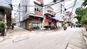 Phân lô - ô tô tránh chạy vòng quanh - hai thoáng - dân trí cao