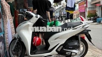 Xe ít chạy, tình trạng xe mới hoàn toàn