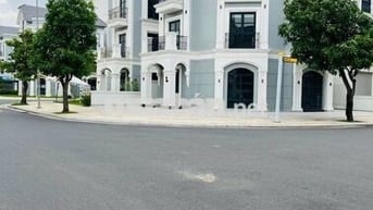 Bán Biệt Thự 1T2L Thanh Toán 550tr Nhận Nhà Ngay 3/2 Vinhome Hậu Nghĩa