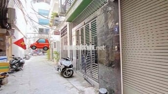 Trương Định - Oto Đỗ Cửa - Cách 3 Nhà Ra Mặt Phố - 40m Giá 7.45 tỷ