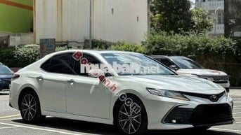 Toyota Camry 2.0Q 2022