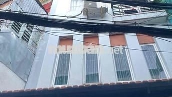 Quận 4 cách mặt tiền lớn Vĩnh Khánh 2 căn- 3pn dọn vào ở ngay
