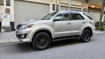 Gia đình bán xe Toyota Fortuner máy diesel SX 2016