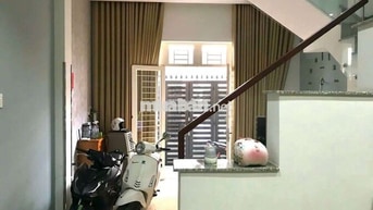 Nhà 2Lầu sân Thượng 4pn Gần Cầu Ông Dầu