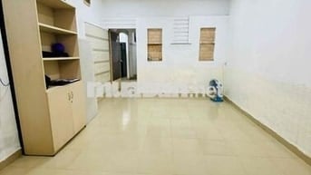 🍒 Cho thuê nhà trệt 80m2 có cổng sân, ngay NH Cảnh gần tttpHCM