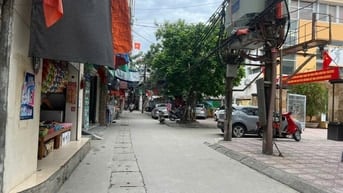 Bán nhà mặt Ngõ Quỳnh, Thanh Nhàn, Dt 45m2, 5t, mt 4.3,m, KInh doanh.