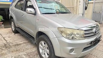 Toyota Fortuner 2011 2.7V - 40920 km