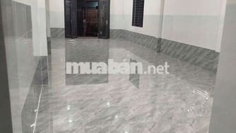 NHÀ CỰC MỚI SONG HÀNH - LÊ THỊ HÀ