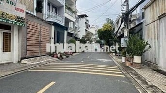 Bán nhà  hẻm 52 Nguyễn Thị thập phường Phú Thuận quận 7