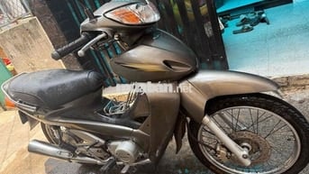 Future 1 đời 2001, đầu ET