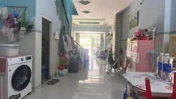 Gia đình bán nhà BC, sổ hồng, 780 triệu công chứng