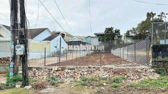 Bán miếng đất THỔ CƯ kế bên nhà rào sẵn như hình