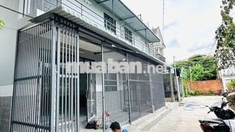 Nhà liền kề mới 100% Phú Hòa, Thủ Dầu Một Sạch đẹp như hình, đường oto