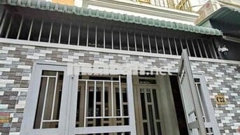Nhà đẹp trệt 1 lầu 625tr, DT 4x11, 2 phòng ngủ ngay choẹ Mỹ Hạnh