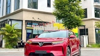 VinFast VF9 Plus 2025