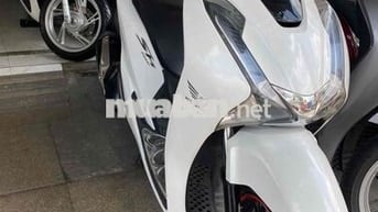 Bán Sh 150 cbs  trắng zin , xe 9 chủ đăng kí 2018