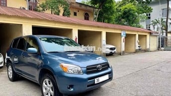 Toyota RAV4 2008 2.4 AT - 10 km