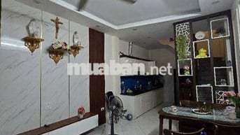 5T 6PN GẦN BẾN XE VÀ TÀU ĐIỆN TRÊN CAO TRƯỜNG CHỢ CÁC CẤP BAO QUANH