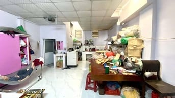 BÁN NHÀ NGAY NHÀ THỜ TRUNG MỸ TÂY - HẺM XE HƠI - XE HƠI NGỦ TRONG NHÀ 