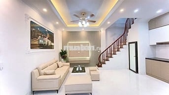 NHÀ ĐẸP NGAY PHỐ BÀ TRIỆU, CHỢ HÀ ĐÔNG, 34M2, ÔTÔ GẦN, SÂN XE RỘNG