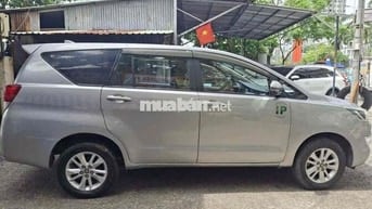 Toyota Innova 2018 - 3800 km
