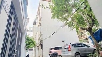 🌺🌺🌺BÁN NHÀ NGỌC LÂM PHỐ CỔ 4TẦNG NGÕ THÔNG VỚI PHỐ NGUYỄN VĂN CỪ - GAR