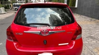 Toyota Yaris 2011 1.5 AT - 100000 km
