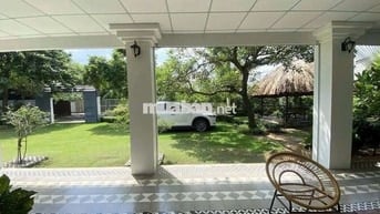 CHO THUÊ NHÀ BIỆT THỰ SÂN VƯỜN HỒ BƠI 1500M2