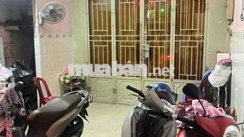 Nhà ngay trung tâm quận 11 tiện ích xung quanh đầy đủ
