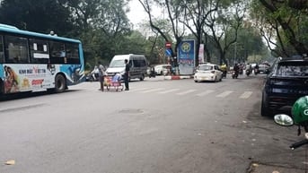 Bán nhà mặt phố cổ Trần Nhân Tông view Cv, kinh doanh vô địch.
