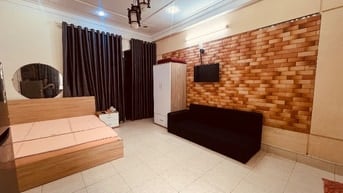 Phòng full nội thất: tivi, máy giặt riêng, máy lạnh 482/26A Lê Quang Đ