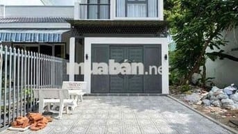 Bán Gấp nhà Trần Đaị Nghĩa - Bình Chánh 100m2 , 3 phòng ngủ