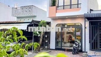 Bán nhà 2 lầu ngay KCN Nam Tân Uyên, TP Hồ Chí Minh.