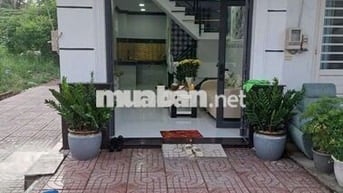 Nhà phố nhưng giá không lố mà xe hơi tới nhà