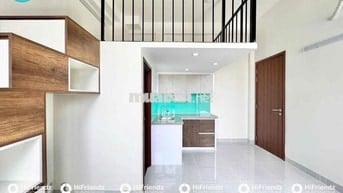 Phòng Full nội thất, ban công, Gần đh Hutech, Văn Lang, Tầm Vu
