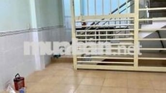 nhà 1lầu 2pn 2wc có ban công đ 47 gần chùa ưu đàm