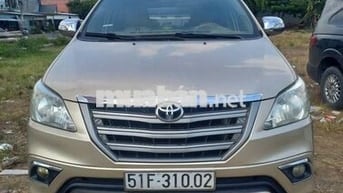 Toyota Innova 2015 2.0E - 145000 km
