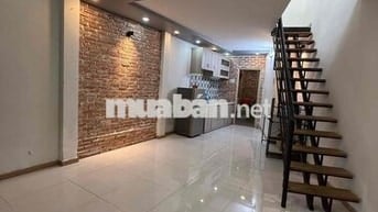 Cho thuê nhà hẻm 536 Âu Cơ, 3.3x8m, 1 lửng, 2pn 1wc giá 6.2tr
