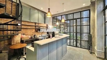 Mặt Bằng Quán Cafe Sẵn Decor Full Nội Thất - Mặt Tiền Lý Phục Man