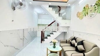 1,550 tỷ bớt Lộc nhà 1 lầu 3,2 x 8 hẻm 1982/ Huỳnh Tấn Phát